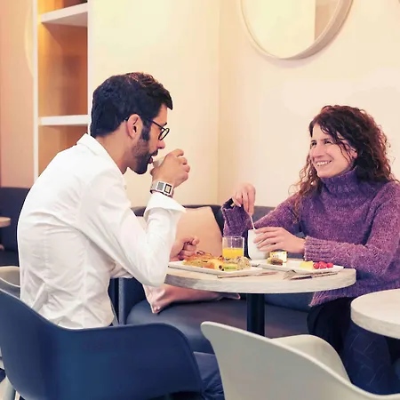 Mercure Pigalle Sacre Coeur Отель 4*
