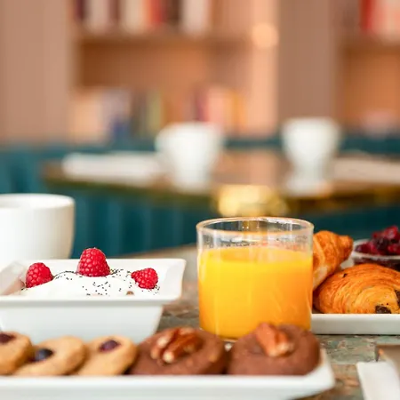 Hotel Mercure Pigalle Sacre Coeur Paris